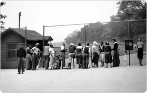 Waiting for a turn at First Tee, Van Cortlandt Park Golf Course, the Bronx, June 7, 1934, Alajos Schuszler/New York City Department of Parks & Recreation Photo Archive Waiting for a turn at First Tee, Van Cortlandt Park Golf Course, the Bronx, June 7, 1934, Alajos Schuszler/New York City Department of Parks & Recreation Photo Archive