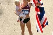 Paula Radcliffe and her daughter 