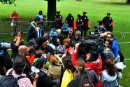 The press surrounds Spike Lee 