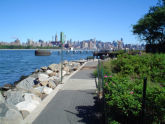 Grand Ferry Park 