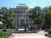 Queens County Court House and Court Square Park 
