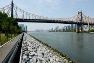 Queensbridge Park path 